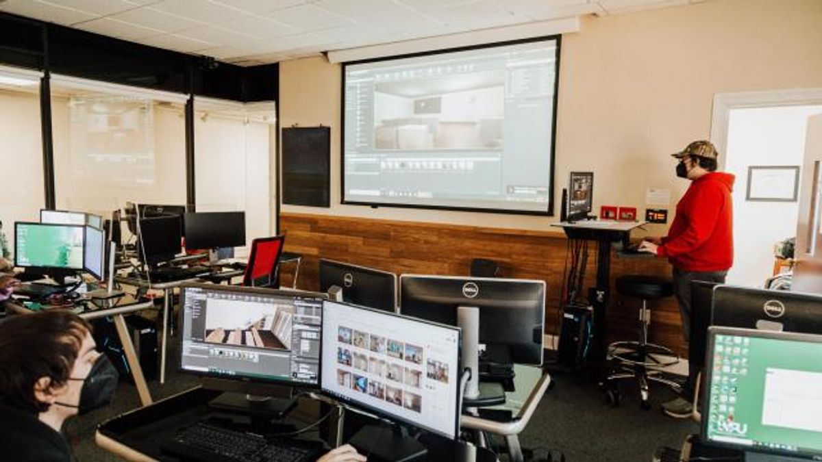 Spotlight: Sponsored: Students Offer WPU Campus Tours -- Virtually