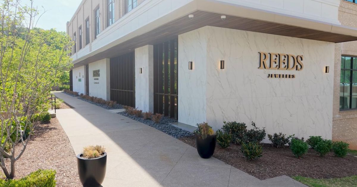 REEDS Jewelers to open a new landmark store in Fenton