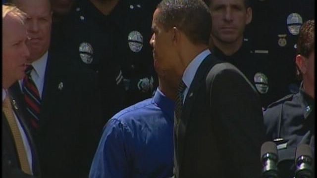 Obama honors top cops
