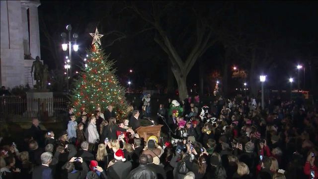McCrory lights Capitol Christmas tree