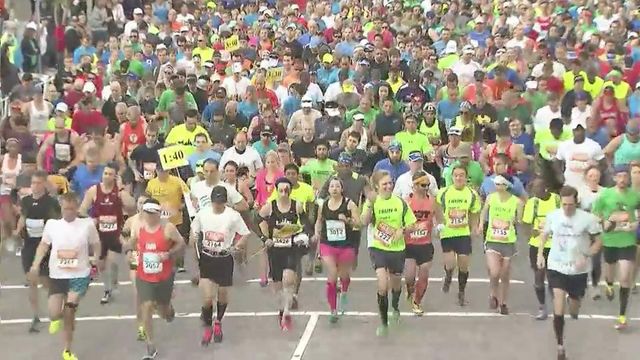 And they're off: Runners start Rock 'n' Roll Marathon