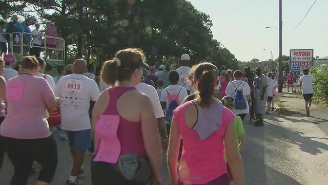 They're off: 2015 Race for the Cure