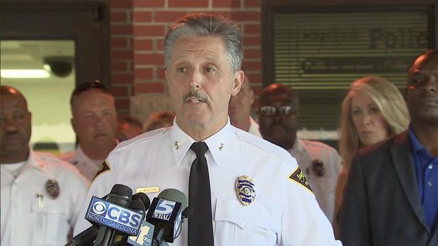 Fayetteville police chief announces retirement