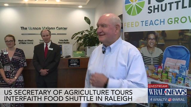 Ag Secretary Perdue tours Interfaith Food Shuttle in Raleigh