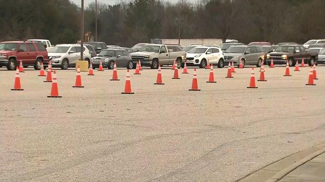 Cars line up for Fayetteville vaccine clinic