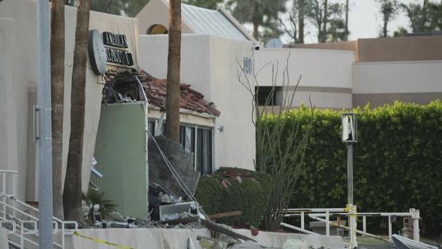 Damage to a building is seen after an explosion in Palm Springs, Calif., on Saturday, May 17, 2025. (AP Photo/Eric Thayer)