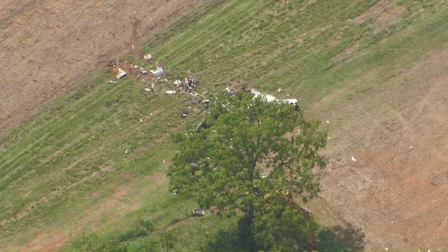 Sky 5: Plane crash in Lee County