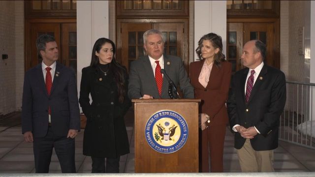 US House leaders discuss Bill Clinton testifying in Jeffrey Epstein investigation