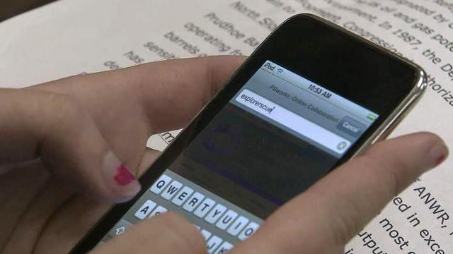 Chapel Hill school gives students iPod Touch