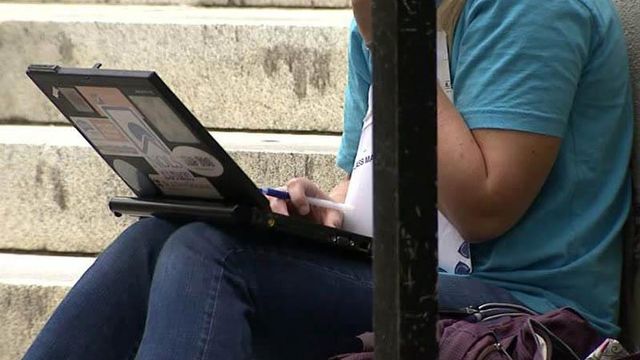 UNC students criticize the idea of paying for Internet use