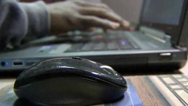NC school board approves online course requirement