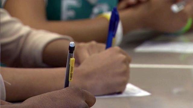 Lawmakers want state standards to replace Common Core
