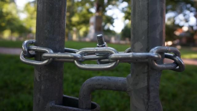 Barrier placed around UNC 'Silent Sam' statue