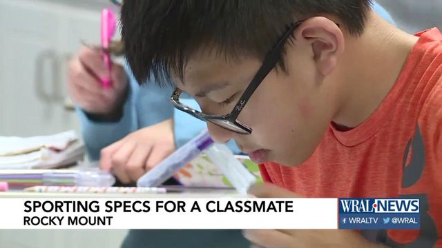 What a spec-tacle! Classmates get glasses so one boy doesn't feel different
