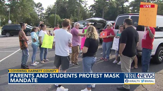 Parents protest in Harnett Co against mask mandate