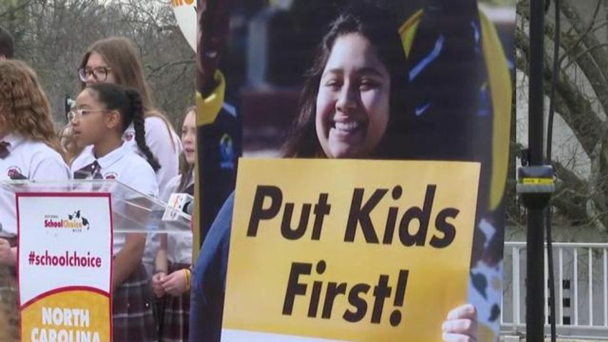 NC lawmakers advance hundreds of millions of dollars for school vouchers