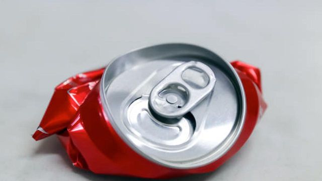 Smashing aluminum cans may make them harder to recycle