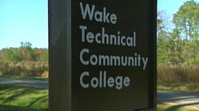 Community colleges to bar illegal immigrants