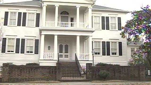Women's Club Embroiled in Racial Controversy