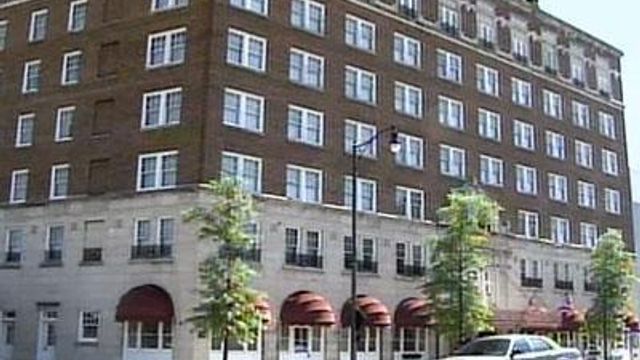 Fayetteville hotel to be renovated beginning summer 2016