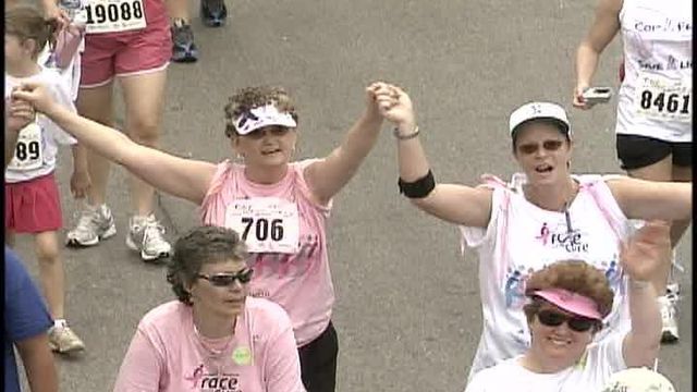 Race for the Cure Runners and Walkers Support Research