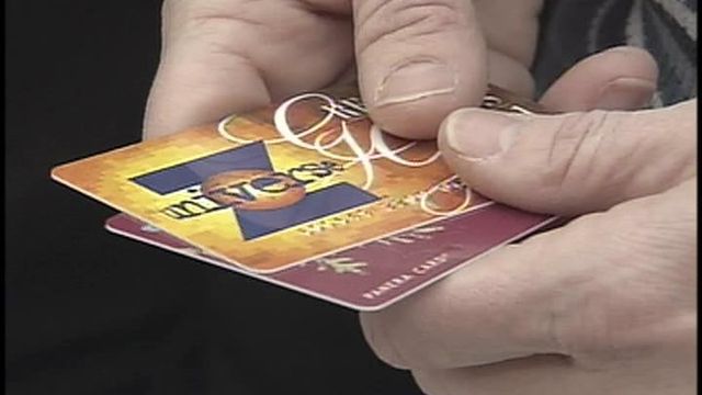 Gift Cards in Hand, Shoppers Hit the Stores