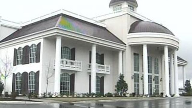 Theater's Management Cuts Ties With Roanoke Rapids
