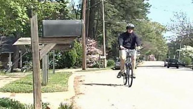 People turn pedals to save money on commute