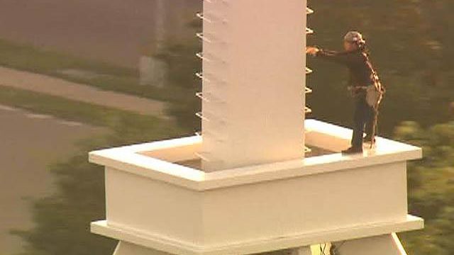 WEB ONLY: Sky 5 coverage of RBC Plaza spire installation