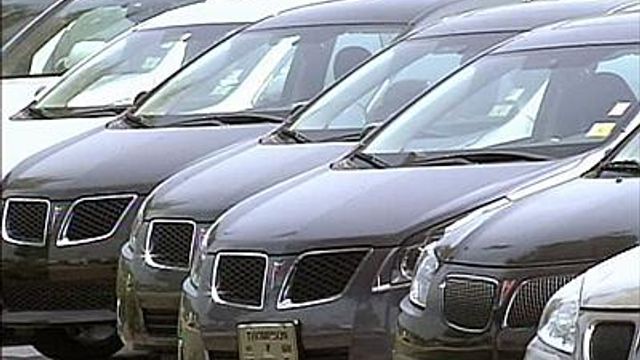 Local auto dealerships fight economic downturn