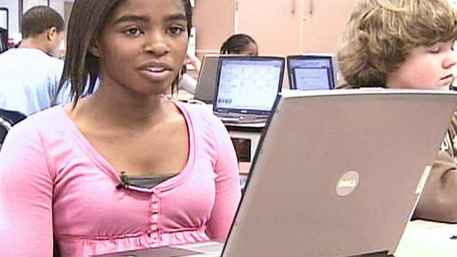 Laptops in the classroom help middle schoolers learn