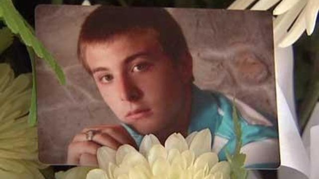 Mother remembers son killed in wreck