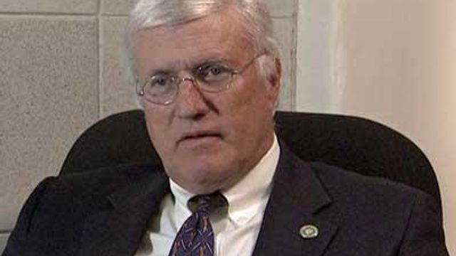 Sen. Neal Hunt supports Neighborhood Schools bill