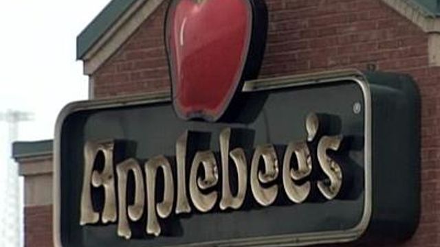 Roanoke Rapids police probe Applebee's homicide