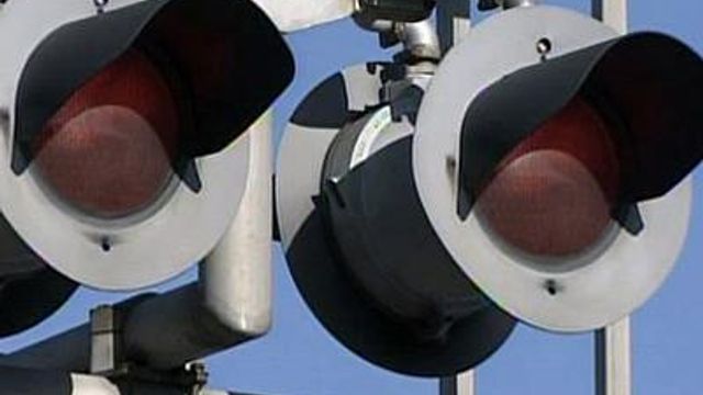 Railroad crossing's safety questioned