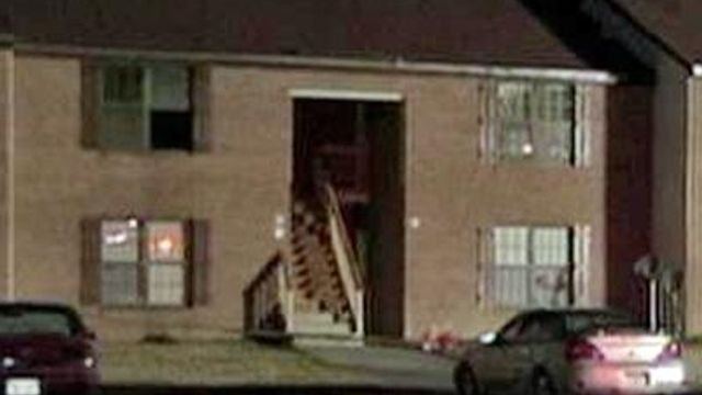 Mother, child found dead after Selma apartment fire