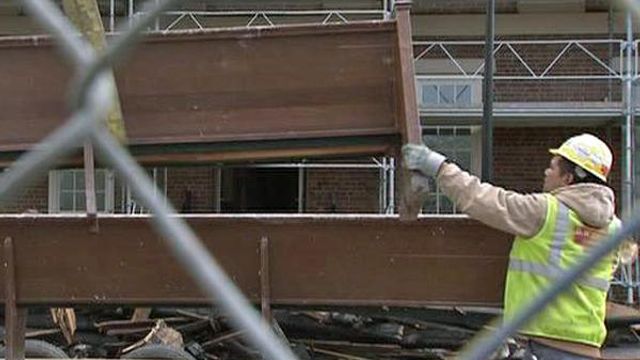 Crews remove items from Chatham courthouse
