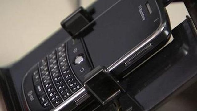 Man's 'new' phone has old customer data 