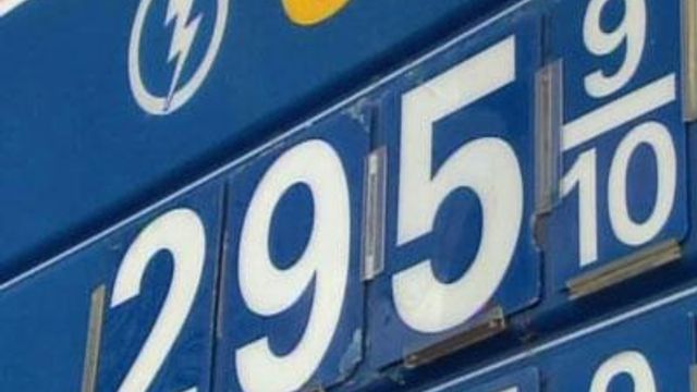 Holiday gas prices could pass $3 a gallon