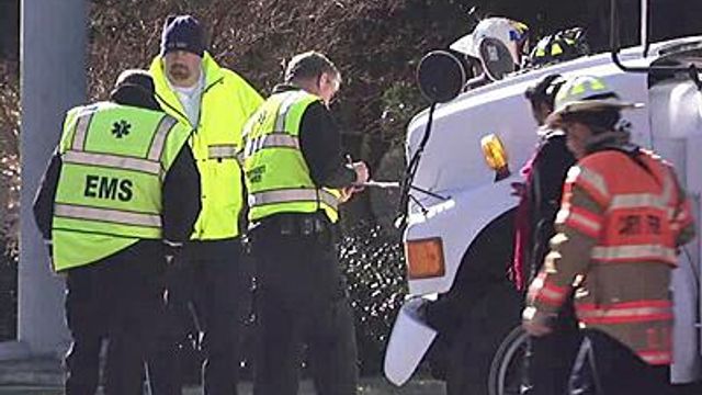 Students injured in bus wreck in Cary