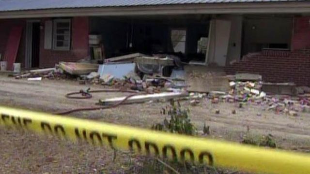 Meth lab explodes in Dudley motel