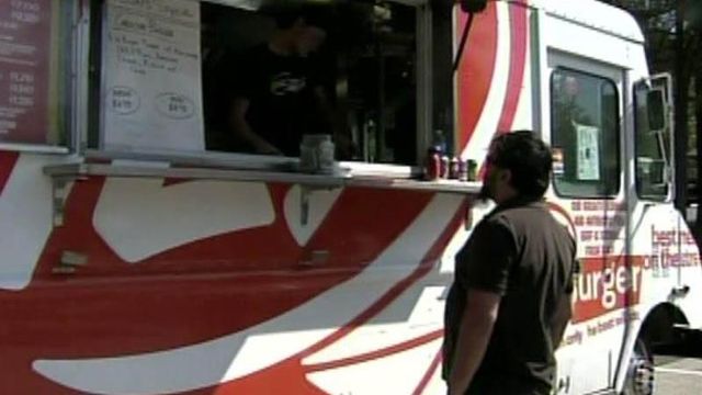Chapel Hill eyes rules for food trucks
