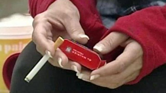 Durham considers expanding public smoking ban