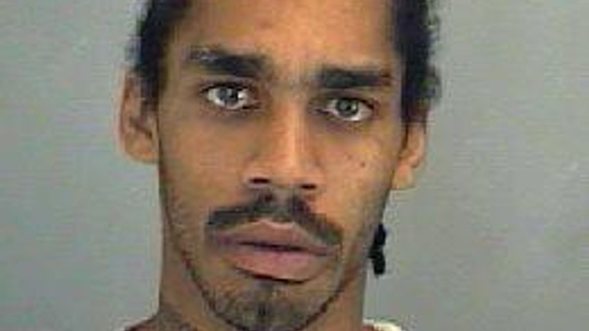 Mario Ramsay 'Armed, possibly dangerous' man arrested in Chapel Hill shooting ...