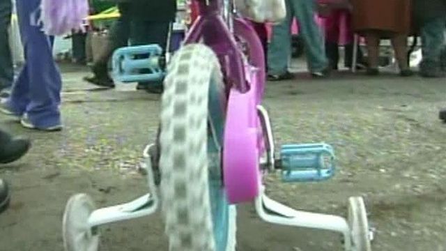 2011: Bicycle man gives needy kids a lift