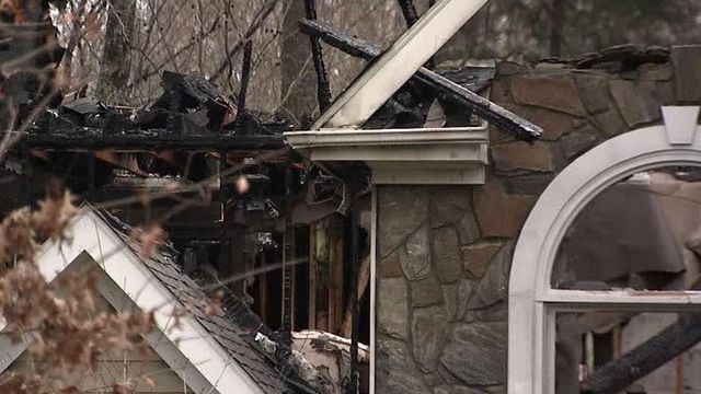 Fire destroys Wake Forest home, kills dog