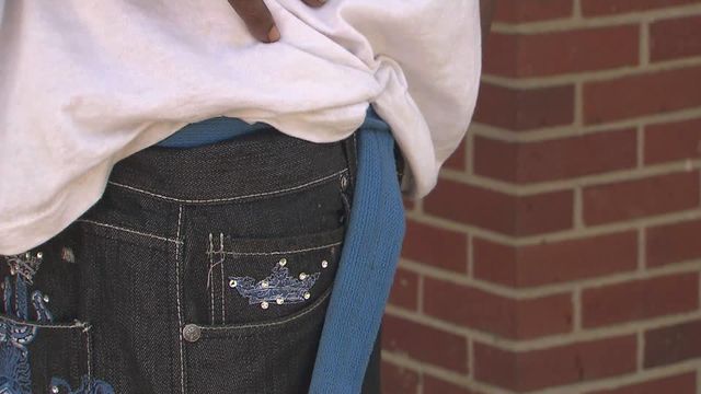 Dunn leader proposes ban on saggy pants