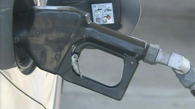 Pump prices soar in time for Labor Day travel
