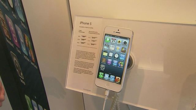 iPhone 5 goes on sale in Triangle stores