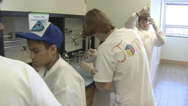 KidsCan! Science camp doubles as cancer support program